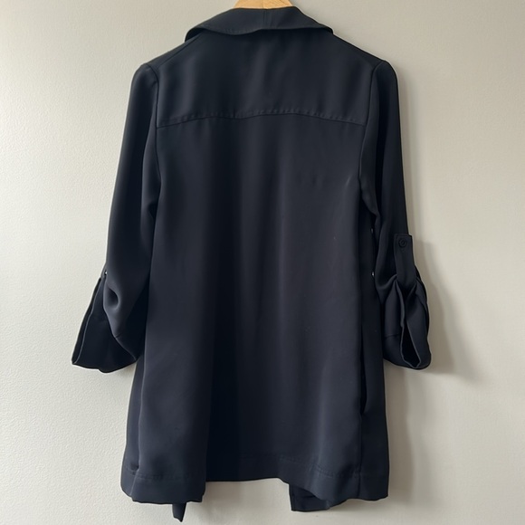 Aritzia Babaton Power Hip Black Blazer Tab Roll up Sleeve - Picture 9 of 13